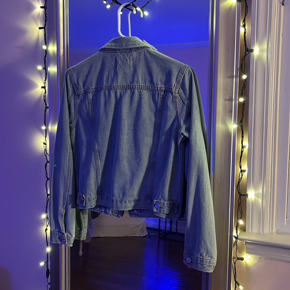 Blue Jean Jacket from Love Tree never worn, Size M - Picture 3 of 3